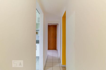 Casa à venda com 150m², 3 quartos e 2 vagas Casa à venda com 150m², 3 quartos e 2 vagasCorredor