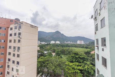 Sala vista da janela de apartamento à venda com 3 quartos, 58m² em Jacarepaguá, Rio de Janeiro