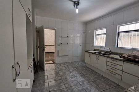 Casa à venda com 149m², 3 quartos e 2 vagasCozinha