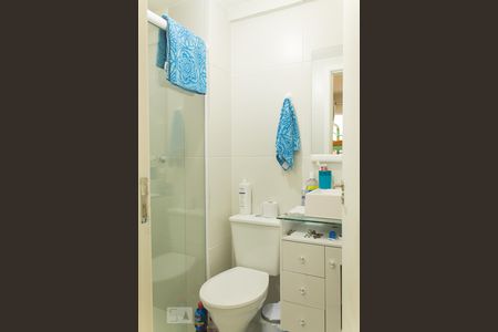 Banheiro de kitnet/studio para alugar com 1 quarto, 28m² em Sé, São Paulo