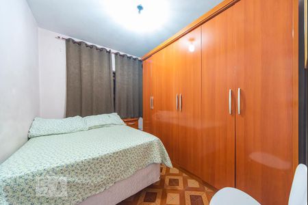 Quarto 1 de casa para alugar com 2 quartos, 150m² em Jardim Santo Alberto, Santo André