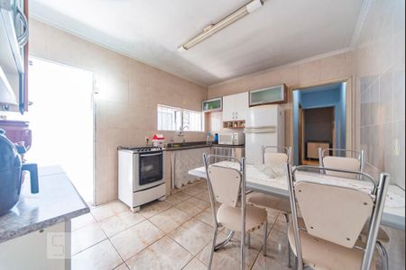 Casa à venda com 150m², 2 quartos e 2 vagasCozinha