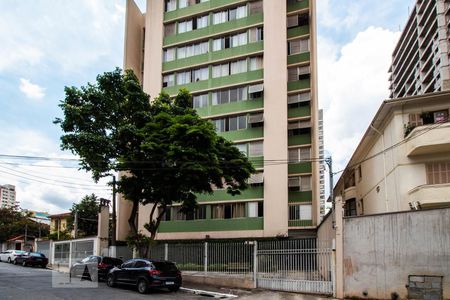 Apartamento para alugar com 88m², 3 quartos e 1 vagaFachada