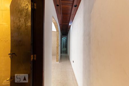 Corredor de casa para alugar com 2 quartos, 85m² em Jardim Tietê, São Paulo