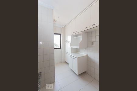 Apartamento à venda com 51m², 2 quartos e 2 vagasCozinha - Armários