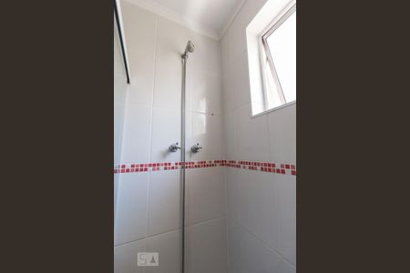 Casa para alugar com 180m², 3 quartos e 2 vagasBanheiro Social