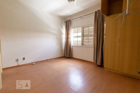 Casa para alugar com 180m², 3 quartos e 2 vagasQuarto 3