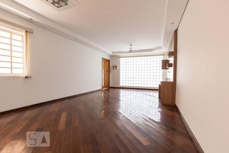 Sala de casa para alugar com 3 quartos, 180m² em Granja Julieta, São Paulo