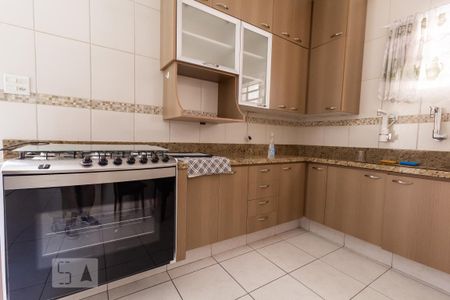 Casa para alugar com 180m², 3 quartos e 2 vagasCozinha