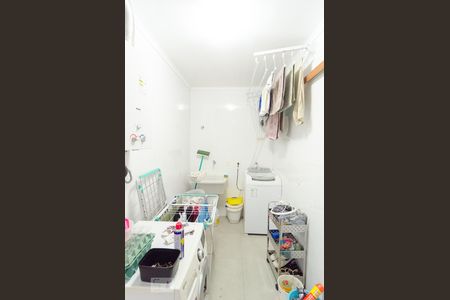 Casa à venda com 250m², 4 quartos e 5 vagasLavanderia