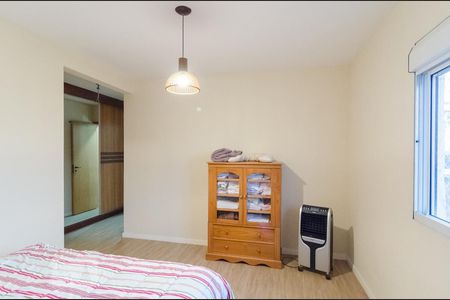 Casa à venda com 250m², 4 quartos e 5 vagasSuíte 1