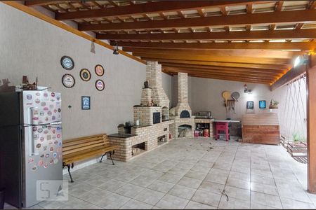 Casa à venda com 250m², 4 quartos e 5 vagasÁrea comum - Churrasqueira