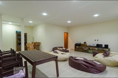 Sala de casa à venda com 4 quartos, 250m² em Planalto Paulista, São Paulo