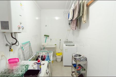 Casa à venda com 250m², 4 quartos e 5 vagasLavanderia