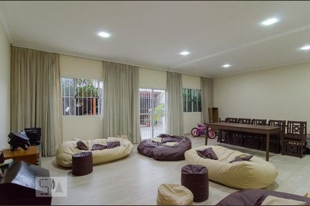 Sala de casa à venda com 4 quartos, 250m² em Planalto Paulista, São Paulo