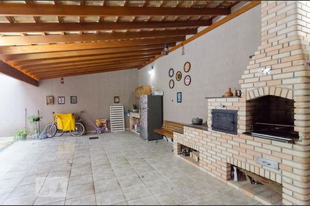 Casa à venda com 250m², 4 quartos e 5 vagasÁrea comum - Churrasqueira