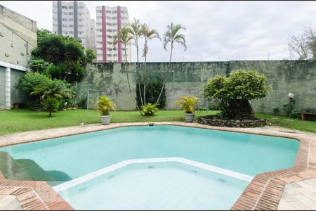 Casa para alugar com 310m², 3 quartos e sem vaga Casa para alugar com 310m², 3 quartos e sem vagaPiscina e quadra