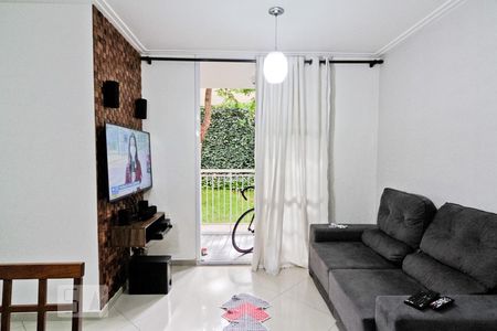 Sala de apartamento para alugar com 3 quartos, 70m² em Vila Pereira Cerca, São Paulo
