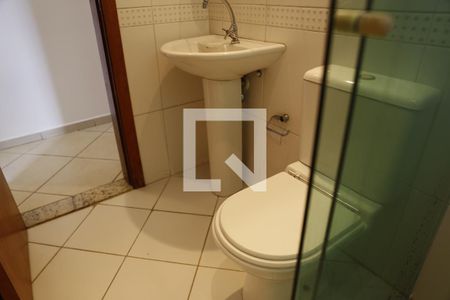 Casa para alugar com 300m², 3 quartos e 4 vagasBanheiro Social