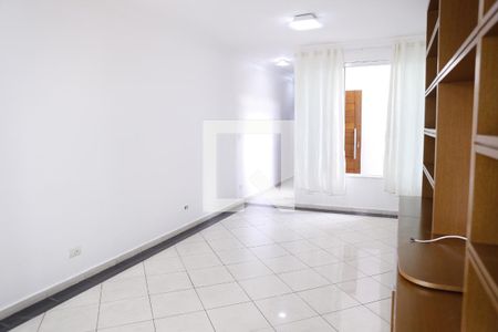 Sala de casa para alugar com 3 quartos, 300m² em Vila Guedes, São Paulo