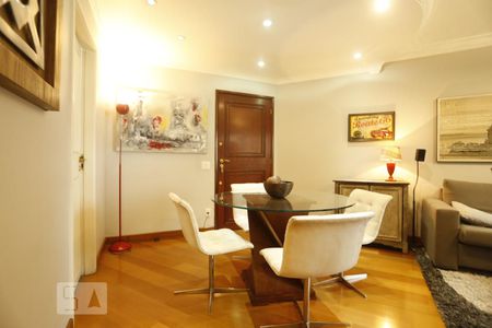 Apartamento para alugar com 65m², 2 quartos e 1 vagaSala