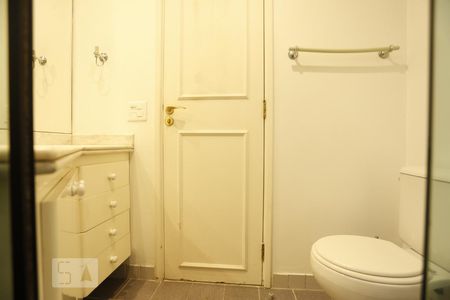 Apartamento para alugar com 65m², 2 quartos e 1 vagaBanheiro do Quarto 2- Suíte