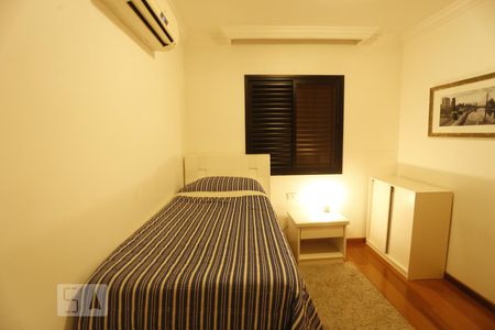 Apartamento para alugar com 65m², 2 quartos e 1 vagaQuarto 1