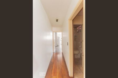 Casa à venda com 186m², 4 quartos e 2 vagasCorredor 2