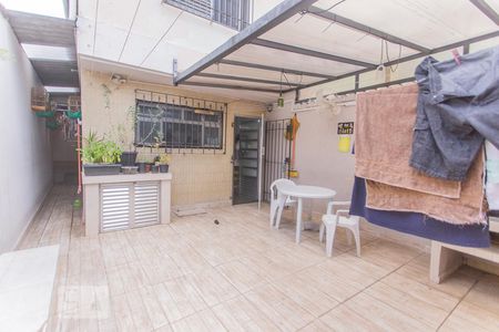Casa à venda com 186m², 4 quartos e 2 vagasQuintal