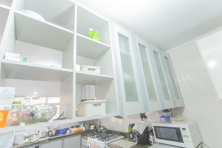 Casa à venda com 186m², 4 quartos e 2 vagasArmário