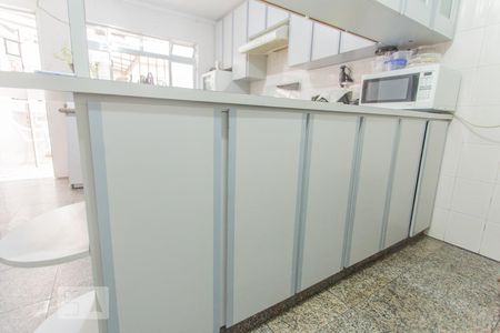 Casa à venda com 186m², 4 quartos e 2 vagasArmário