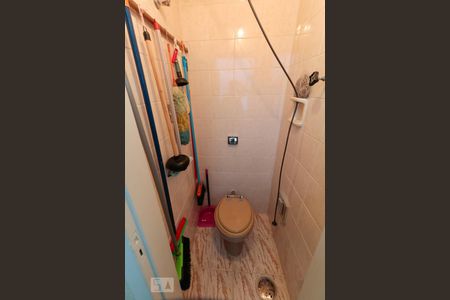 Apartamento à venda com 72m², 2 quartos e 1 vaga Apartamento à venda com 72m², 2 quartos e 1 vagaBanheiro de serviço