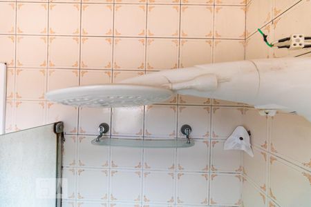 Apartamento para alugar com 65m², 2 quartos e 1 vagaChuveiro