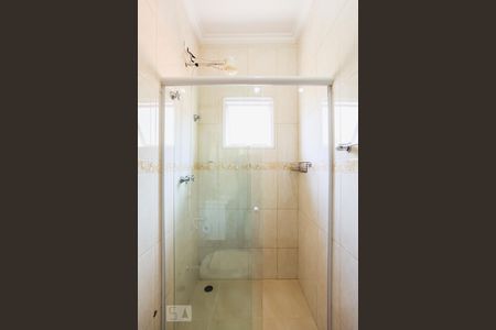 Casa à venda com 180m², 3 quartos e 6 vagas Casa à venda com 180m², 3 quartos e 6 vagasBanheiro Suíte 3