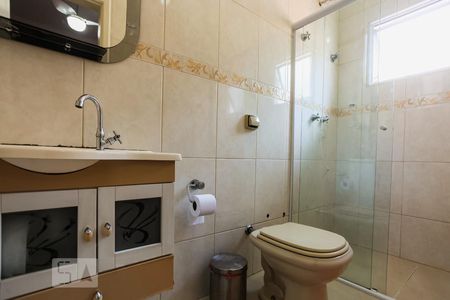 Casa à venda com 180m², 3 quartos e 6 vagas Casa à venda com 180m², 3 quartos e 6 vagasBanheiro Suíte 3