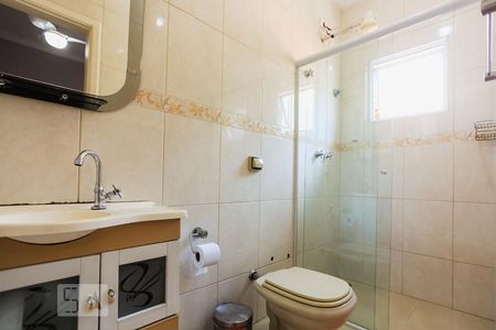 Casa à venda com 180m², 3 quartos e 6 vagas Casa à venda com 180m², 3 quartos e 6 vagasBanheiro Suíte 3