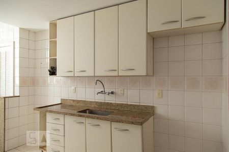 Apartamento à venda com 90m², 3 quartos e 1 vagaCozinha 
