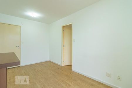 Sala de apartamento para alugar com 1 quarto, 40m² em Cambuci, São Paulo