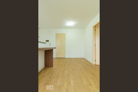 Sala de apartamento para alugar com 1 quarto, 40m² em Cambuci, São Paulo