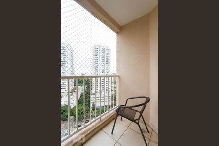 Varanda da sala de apartamento para alugar com 2 quartos, 49m² em Parque Reboucas, São Paulo