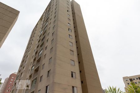 Apartamento para alugar com 49m², 2 quartos e 1 vaga Apartamento para alugar com 49m², 2 quartos e 1 vagaFachada