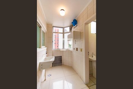 Apartamento à venda com 200m², 3 quartos e 1 vagaÁrea de Serviço