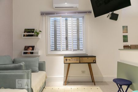 Sala de apartamento para alugar com 1 quarto, 50m² em Embaré, Santos