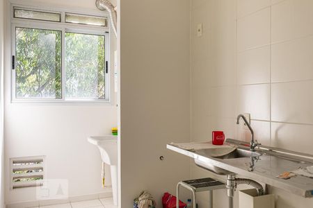 Apartamento para alugar com 45m², 2 quartos e sem vaga Apartamento para alugar com 45m², 2 quartos e sem vagaCozinha e Área de Serviço