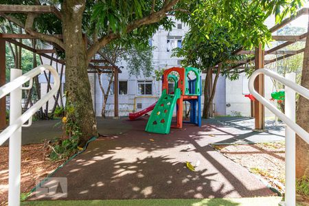 Apartamento para alugar com 45m², 2 quartos e sem vaga Apartamento para alugar com 45m², 2 quartos e sem vagaPlayground