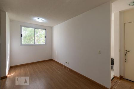 Sala de apartamento para alugar com 2 quartos, 45m² em Vila Anastácio, São Paulo