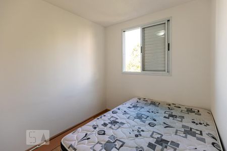 Quarto 2 de apartamento para alugar com 2 quartos, 45m² em Vila Anastácio, São Paulo