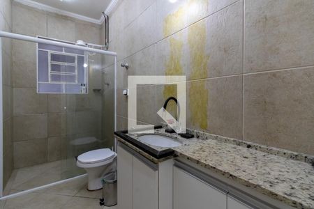 Casa para alugar com 120m², 3 quartos e 2 vagasBanheiro 