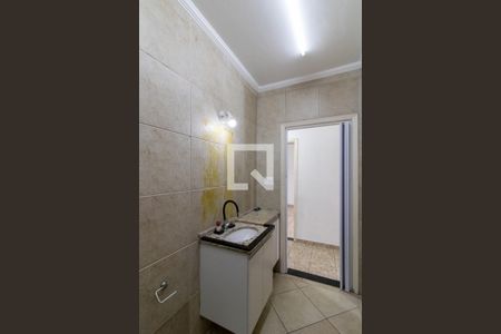 Casa para alugar com 120m², 3 quartos e 2 vagasBanheiro 