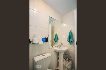 Apartamento à venda com 67m², 3 quartos e 1 vaga Apartamento à venda com 67m², 3 quartos e 1 vagaBanheiro da Suíte